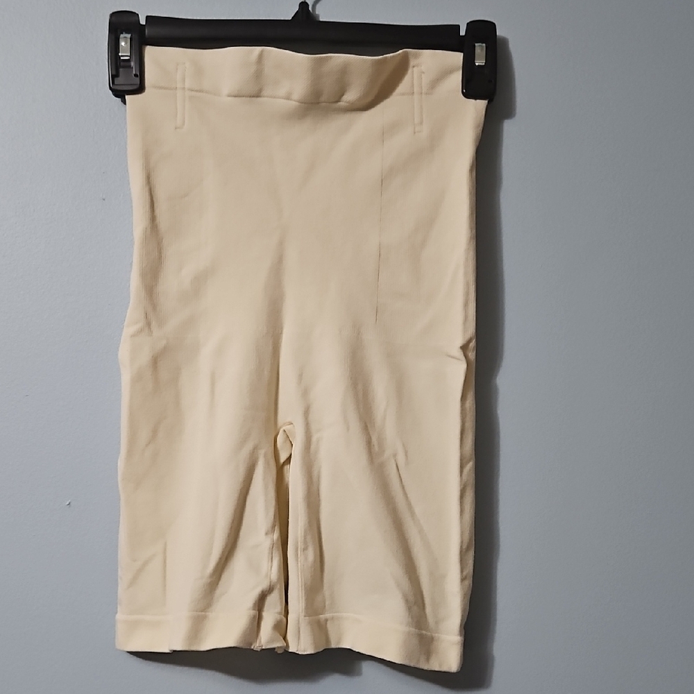 Shapermint Cream Support Shaper Bike Shorts High-Waisted Seamless Size XL/2XL